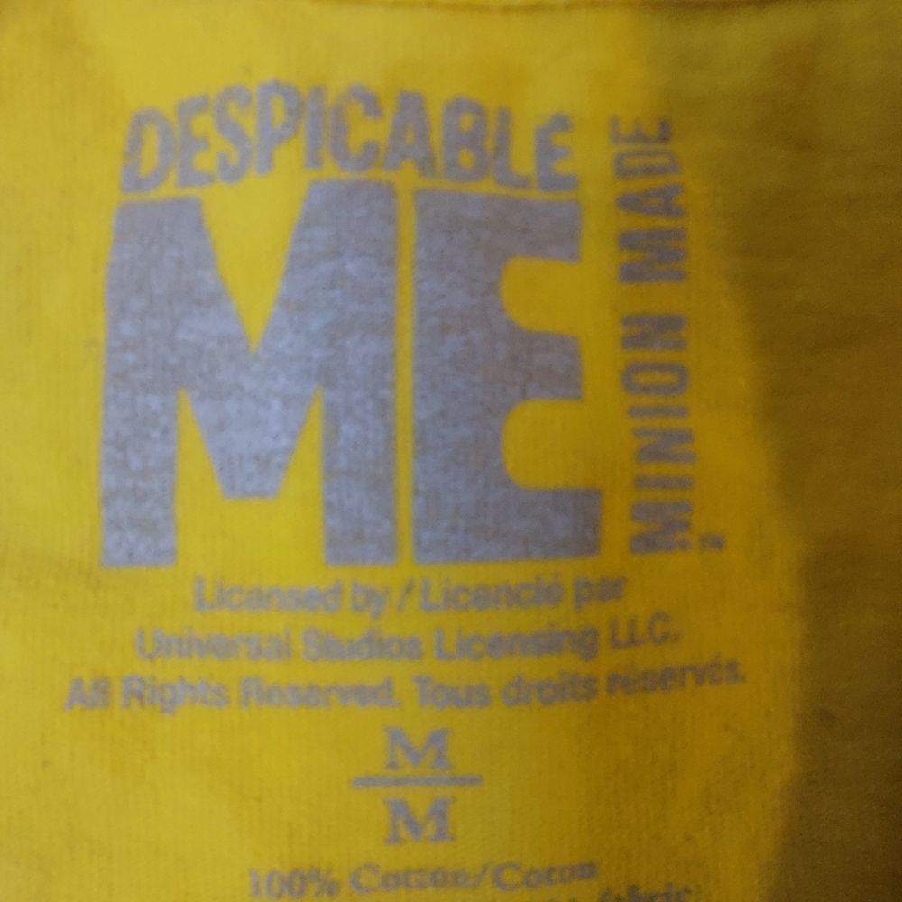Women's Despicable Me Minion Made T-shirt sz Medium - Picture 6 of 8